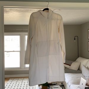Like new lululemon rain coat
